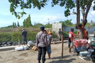 Jajaran Satpolairud Polresta Banyuwangi Jajaran Polda Jawa Timur dan Binmas Melaksanakan Kegiatan Patroli di Perairan Kawasan Pesisir Pantai Meneng 28 IMG 20251024 WA0049 1