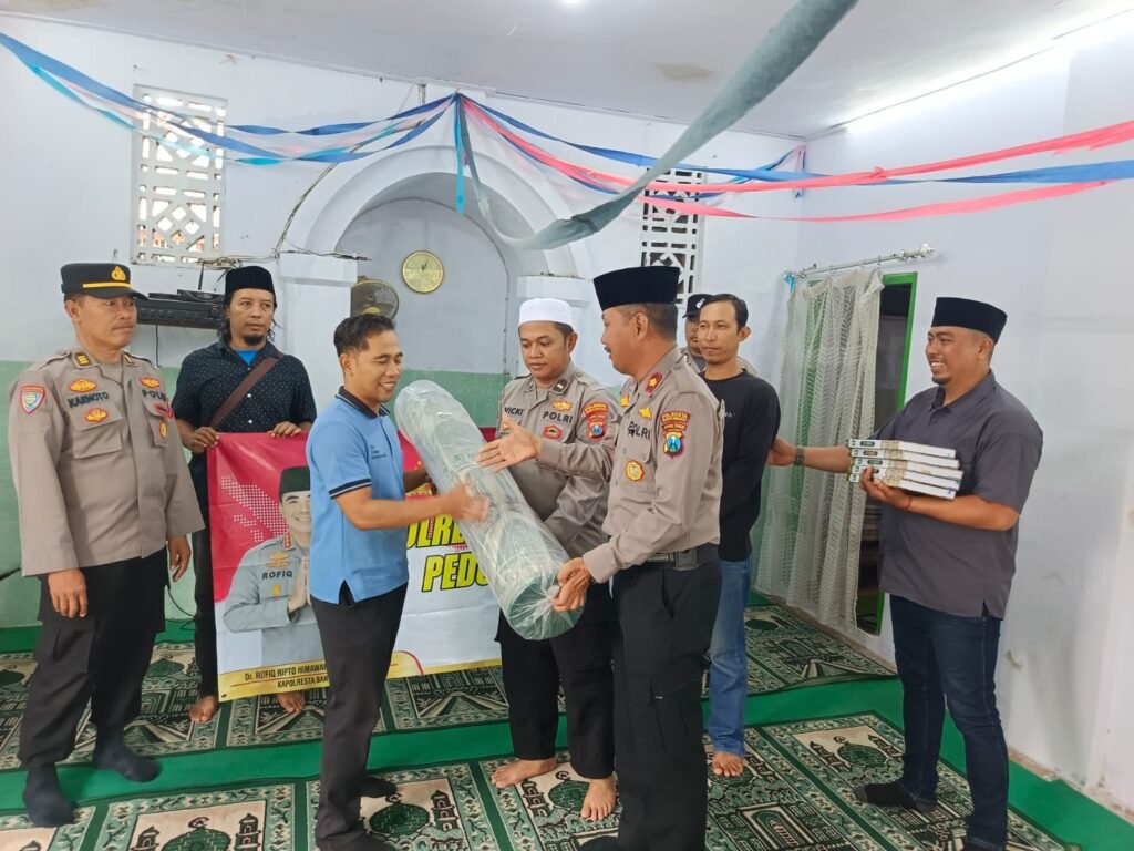 Safari Ramadan, Satuan Pembinaan Masyarakat Polresta Banyuwangi Bantu Sarana Ibadah Musala Al Furqon 2 IMG 20260226 WA0406