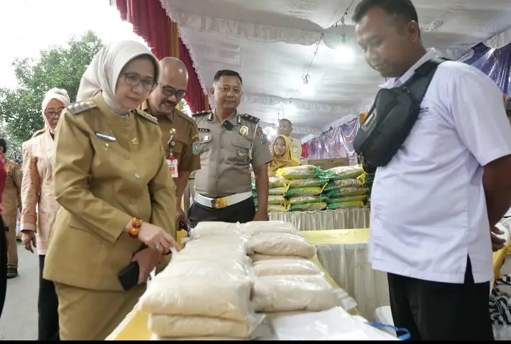 Jelang Lebaran, Pemkab Lumajang Pastikan Stok dan Harga Barang Pokok Terkendali 2 IMG 20260303 WA0118