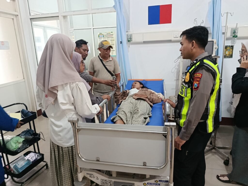 Dua Pengendara Honda Beat Terlibat Tabrakan Depan di Jalan Slamet Wardoyo, Dua Orang Luka Ringan 2 IMG 20260408 WA0130