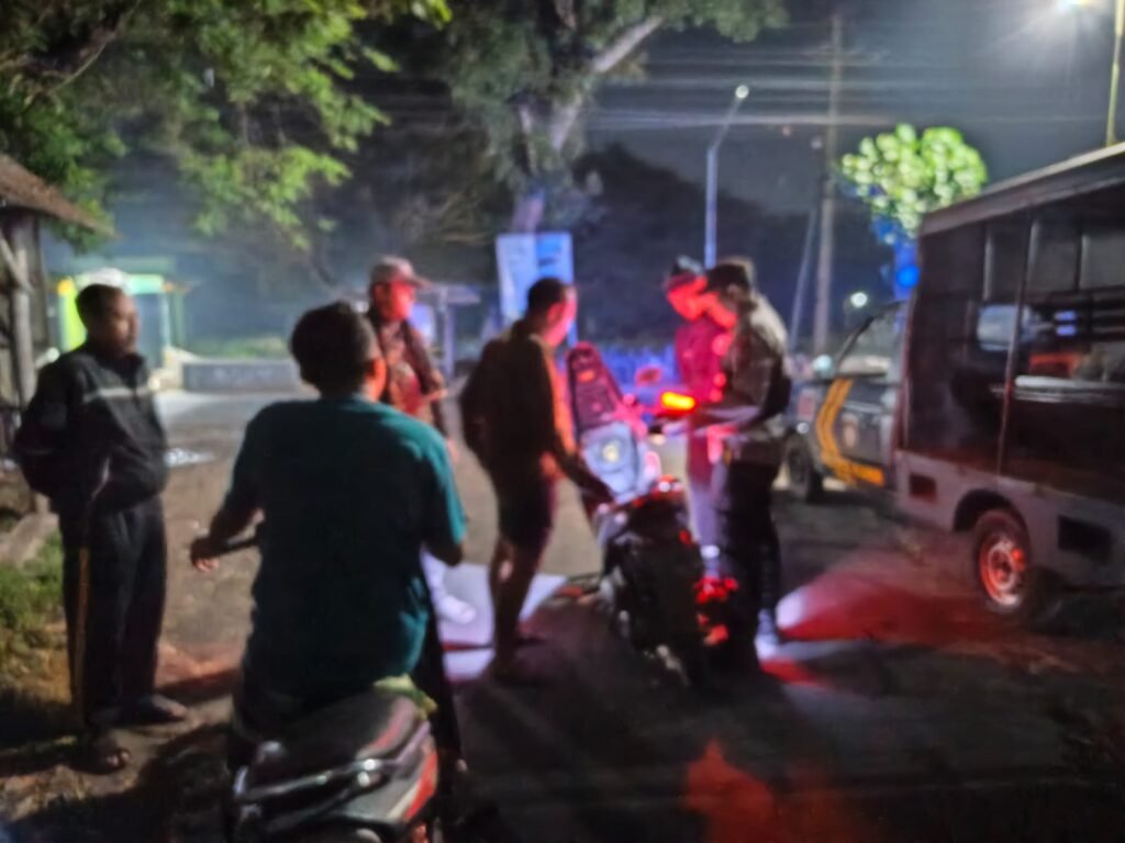 Cegah Kejahatan Jalanan, Polisi Periksa Kendaraan di Sejumlah Desa di Kunir 2 IMG 20260607 WA00441
