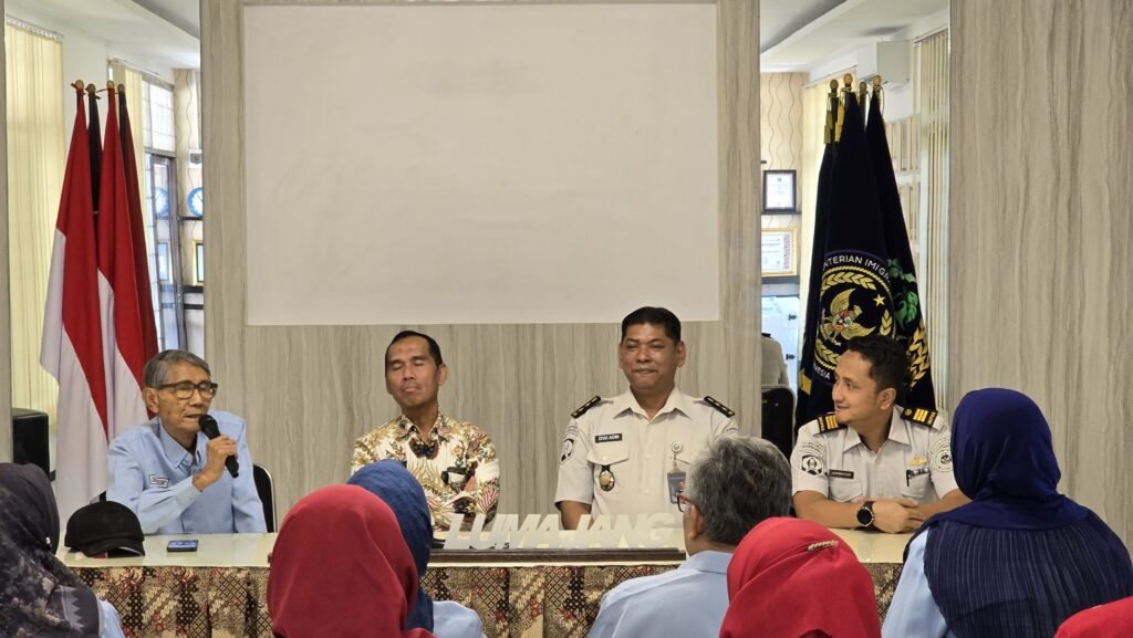 Komda Lansia Jatim Evaluasi Layanan WBP Lansia di Lapas Lumajang, Soroti Keterbatasan Tenaga Kesehatan 2 IMG 20260618 WA0145