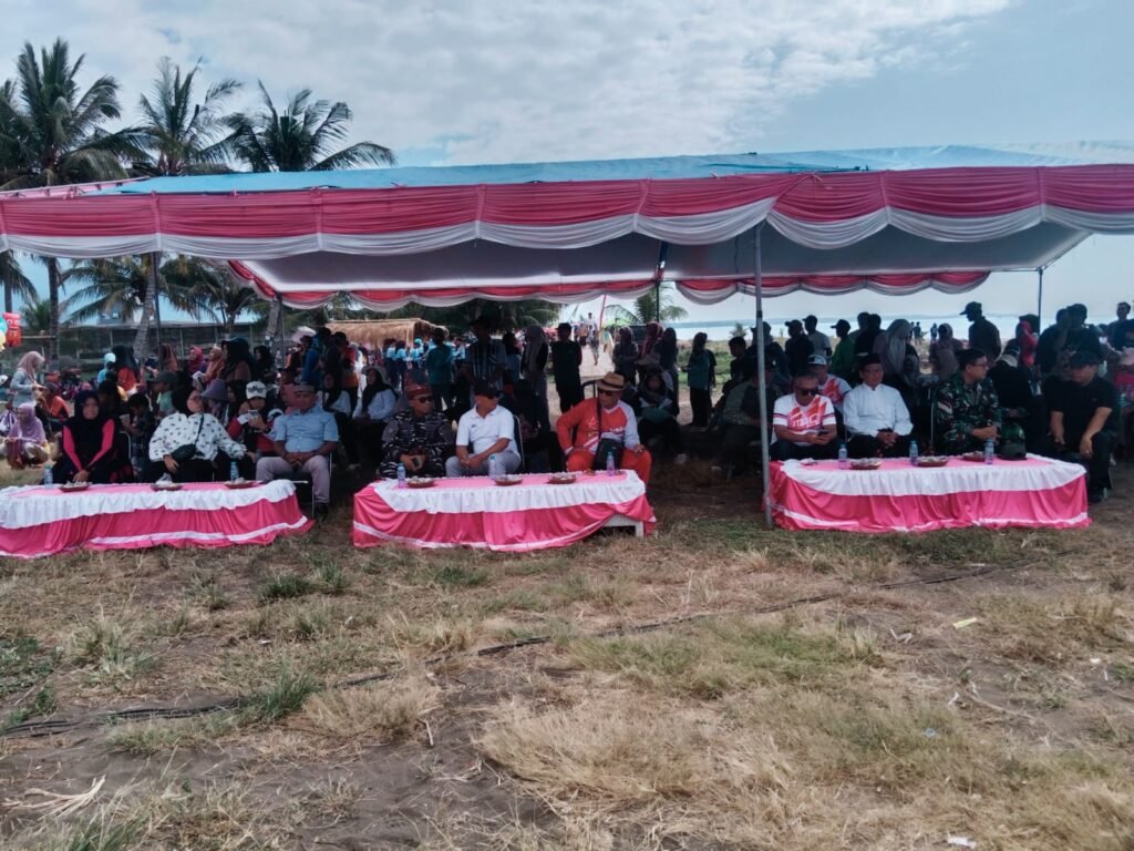 Panitia dan Tokoh Masyarakat Bersinergi Mengawal Kelancaran Acara Petik Laut di Wisata Kalitopo 2 IMG 20260622 045142
