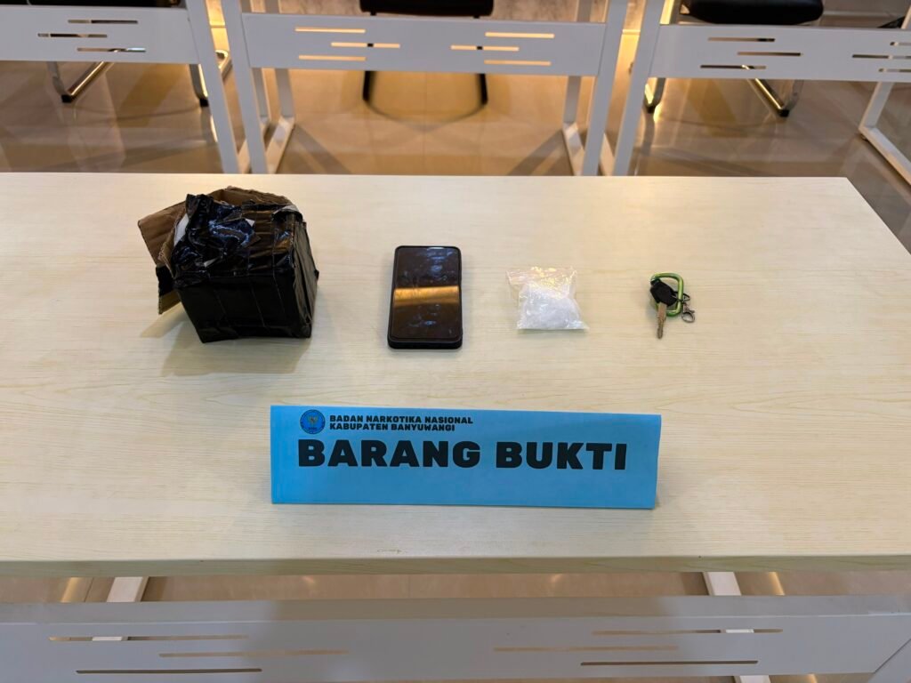 Kurir Sabu Ditangkap di Genteng, BNNK Banyuwangi Sita 40,01 Gram Narkotika 2 IMG 20260716 WA0056
