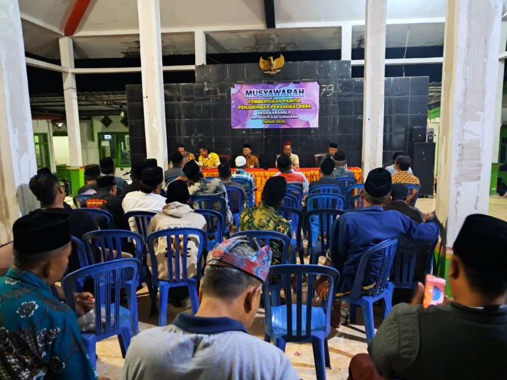 Bhabinkamtibmas Polsek Kunir Hadiri Pembentukan Panitia Seleksi Perangkat Desa Karanglo, Pastikan Proses Berjalan Kondusif 2 IMG 20260723 WA0061