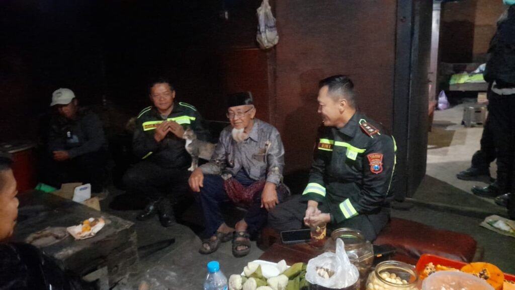 Merawat Harmoni di Lereng Semeru, Kapolres Lumajang Sambangi Tokoh Masyarakat Desa Ranu Pani 2 IMG 20260806 WA0013