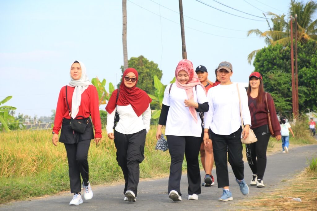 Eratkan Silaturahmi, Lapas Banyuwangi Gelar Funwalk Keluarga Sambut HUT RI ke-81 4 IMG 20260808 WA0008