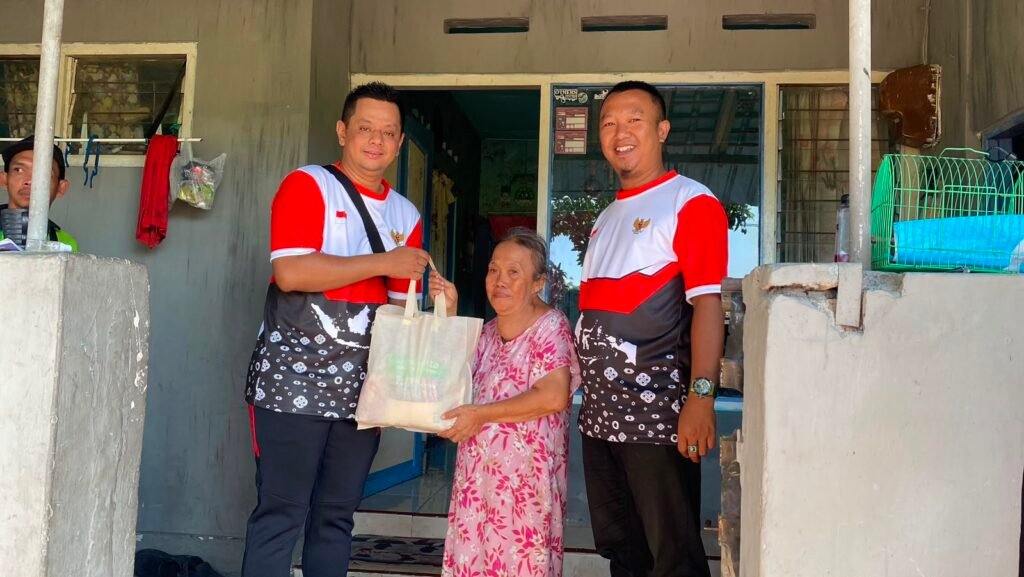 Sambut HUT RI ke-81, Lapas Banyuwangi Salurkan Paket Sembako untuk Warga Sekitar 6 IMG 20260810 WA0035 1