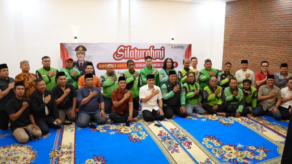 Kapolresta Banyuwangi Bertemu 15 Koordinator Ojol, Bahas Keselamatan hingga Peluang Wisata 3 IMG 20260827 WA0075