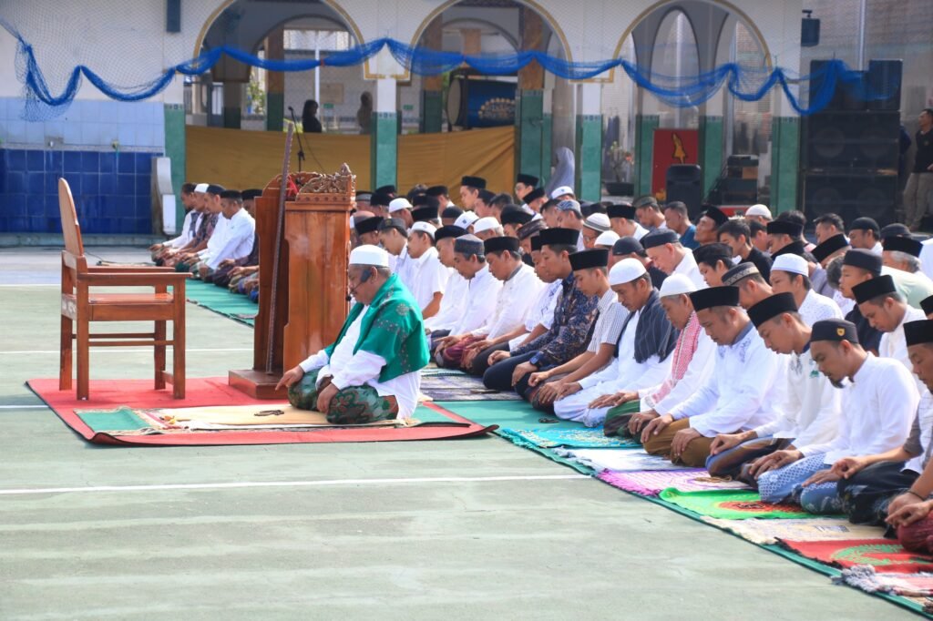 Mengetuk Pintu Langit, Petugas dan Warga Binaan Lapas Banyuwangi Gelar Salat Istisqa 2 IMG 20260920 WA0005