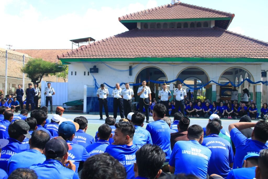 Kumpulkan Warga Binaan, Kalapas Banyuwangi Minta Aturan Lapas Dipatuhi Tanpa Pengecualian 4 IMG 20261005 WA0028