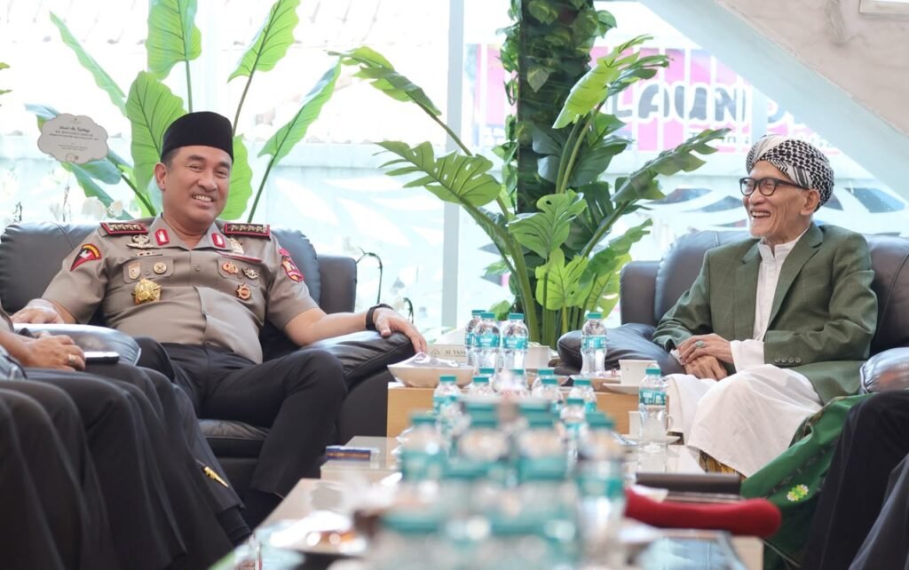 Perkuat Sinergi dengan Ulama, Kapolri Silaturahmi dengan Rais Aam PBNU di Surabaya 2 IMG 20261017 WA0032